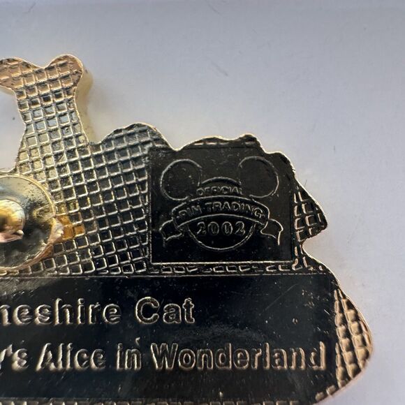 Vintage Disney Cheshire Cat Pin Alice in Wonderland 2002 Official Trading LE New - Picture 5 of 7